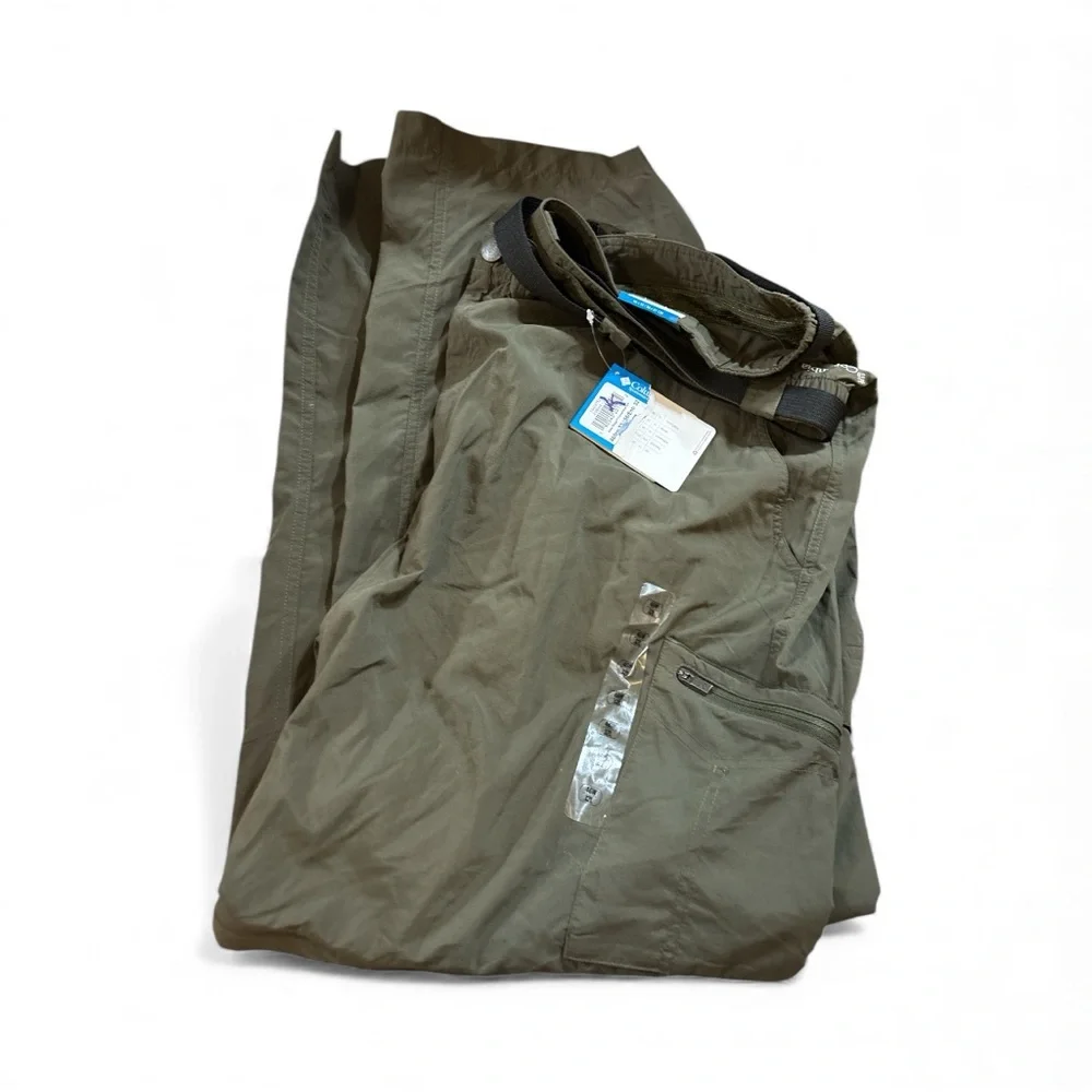 Columbia Men's Cargo Pants in Olive - Picture 2 of 3